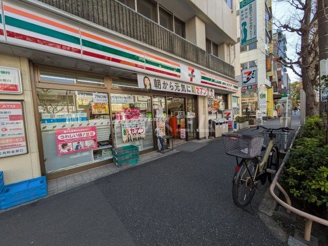 コンビニ　セブン-イレブン 杉並和田３丁目店（コンビニ）まで415m