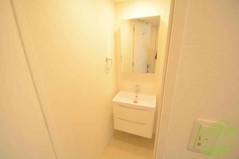 洗面設備　シンプルな洗面所です。