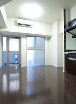 居室・リビング　☆明るい居室☆