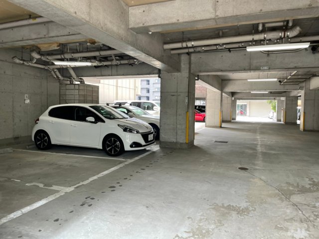 駐車場　詳細は、RISUMO江坂本店→06-6155-7137まで♪