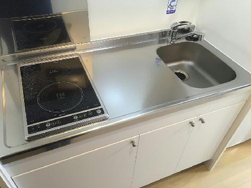 キッチン　電気コンロ２口タイプ。作業スペースが広く料理がしやすい♪