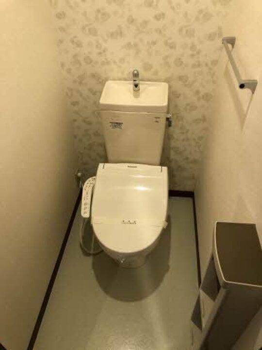トイレ　トイレ