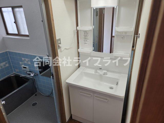 洗面設備　広い洗面スペース