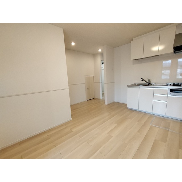 居室・リビング　※同型別部屋のため、設備色味等異なる可能