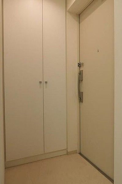 玄関　（別タイプ参考写真）Ｂ　ＣＩＴＹ　東池袋　豊島区東池袋2