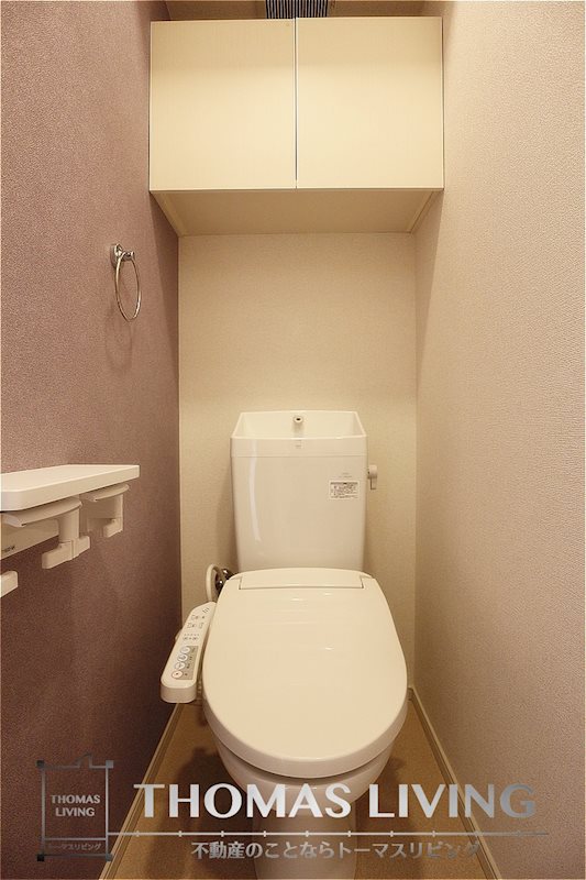 トイレ　同シリーズの写真をご参照下さい。
