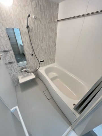 バス・シャワールーム　同物件、別号室の参考写真です。