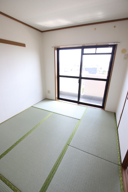 その他部屋・スペース　和室６帖