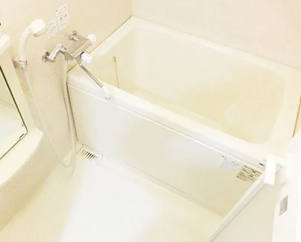 バス・シャワールーム　別部屋の画像を使用しております。