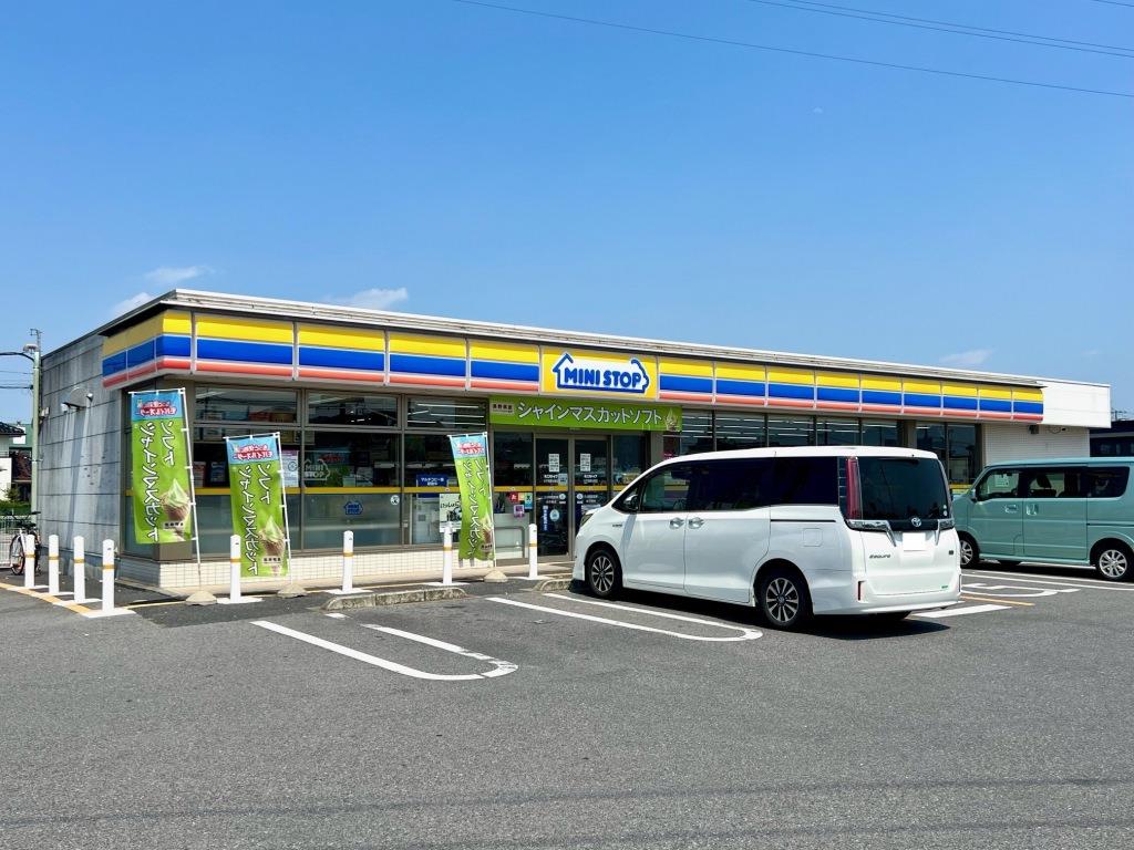 コンビニ　ミニストップ 杉戸高野台東店（コンビニ）まで2883m