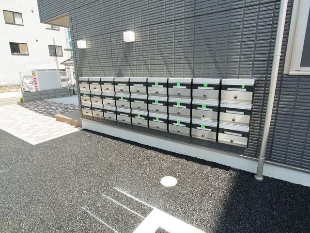 エントランス　♪集合ポスト♪