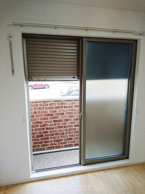 その他設備　防犯シャッター付きです。
