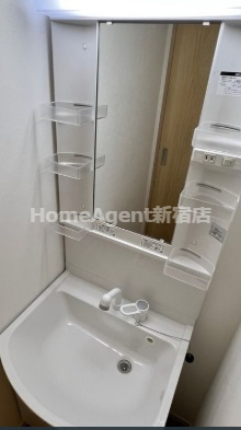 洗面設備　同仕様写真