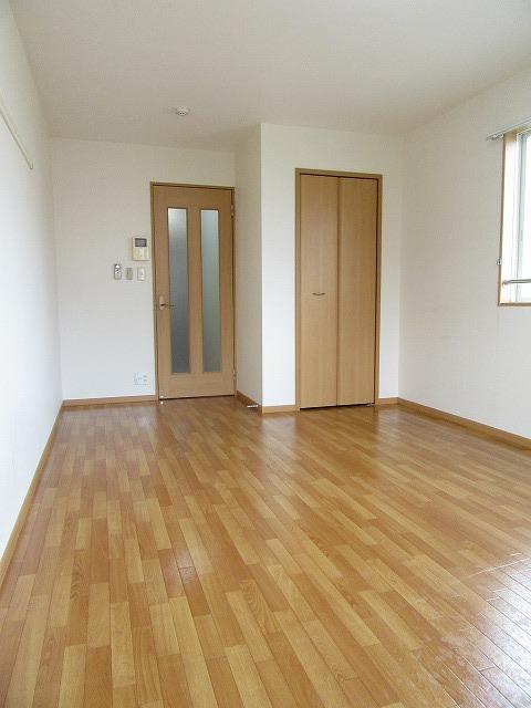 その他部屋・スペース　2面採光でしっかり換気のできる明るいお部屋♪