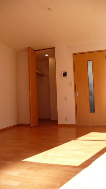 居室・リビング　南向きの明るいお部屋