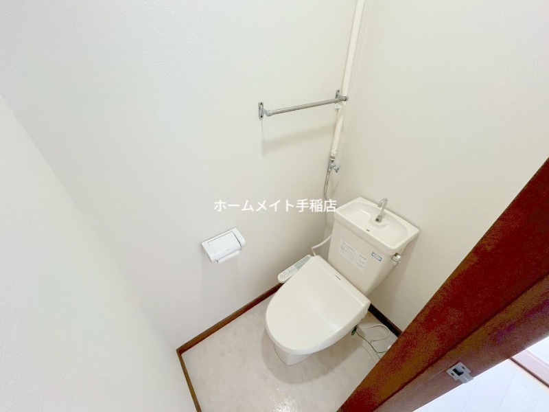 トイレ　ウォシュレット付きで快適な環境です♪