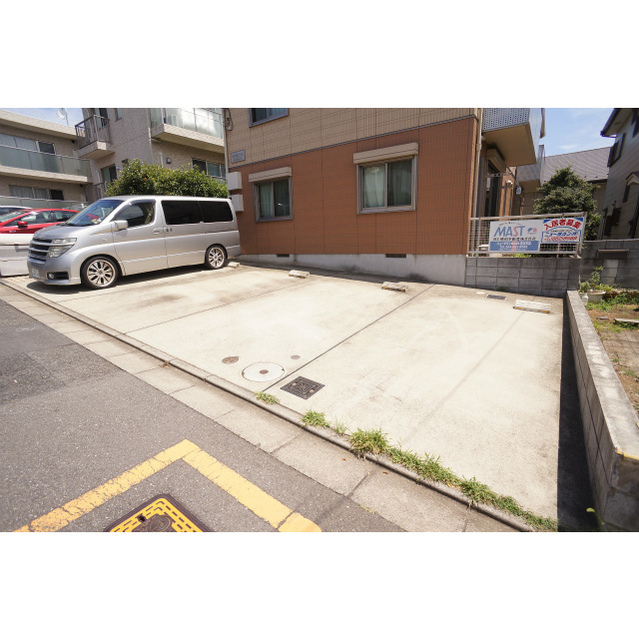 駐車場　敷地内駐車場　※要空き確認