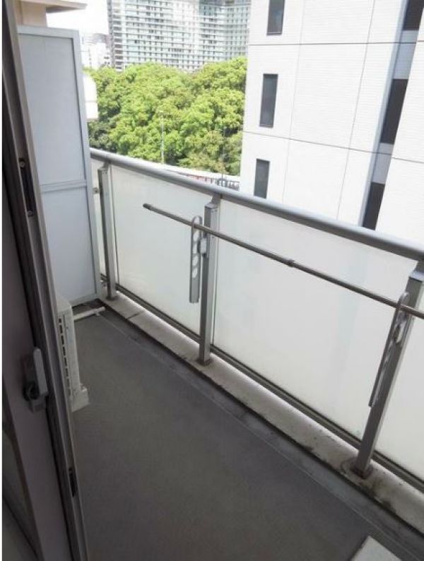 バルコニー　※別部屋の参考写真です。