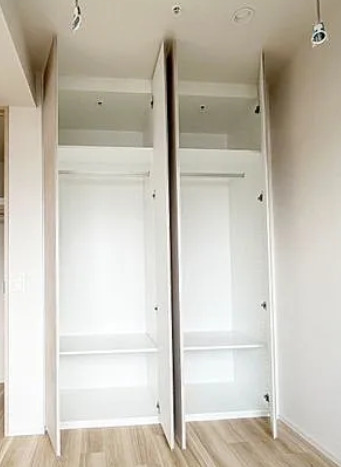 収納　写真は同タイプ住居です。