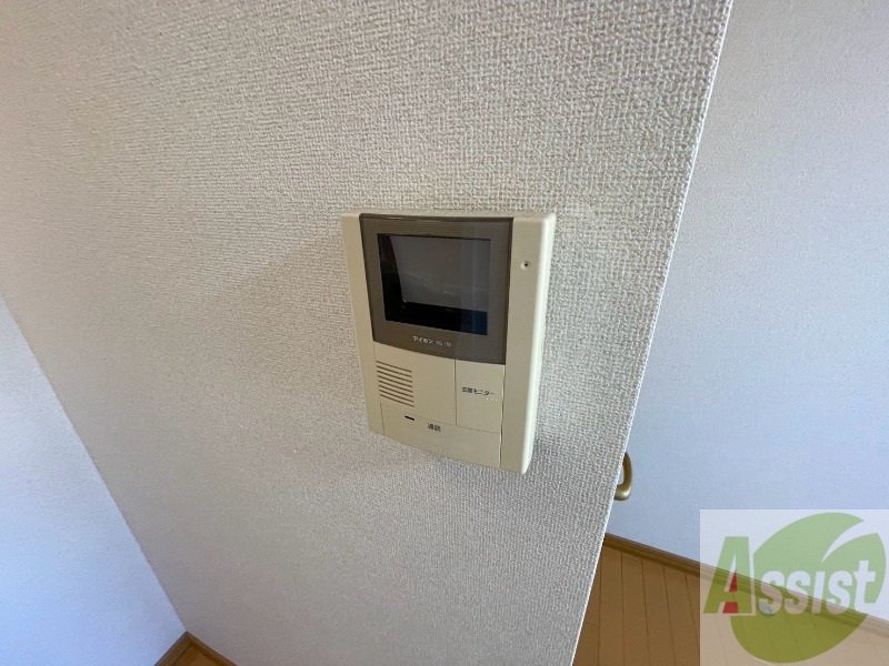 セキュリティ　モニタ付インターホンでセキュリティ面も安心です。
