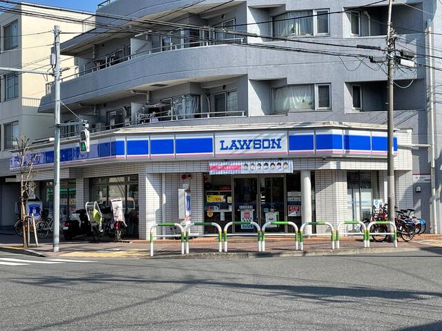 コンビニ　ローソン大森東五丁目店（コンビニ）まで470m