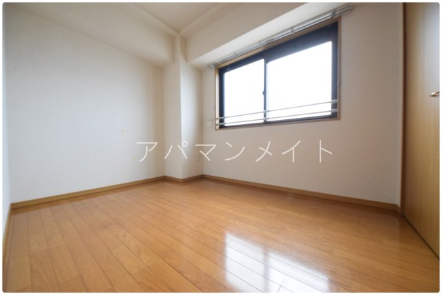 バス・シャワールーム　追い焚き付き！