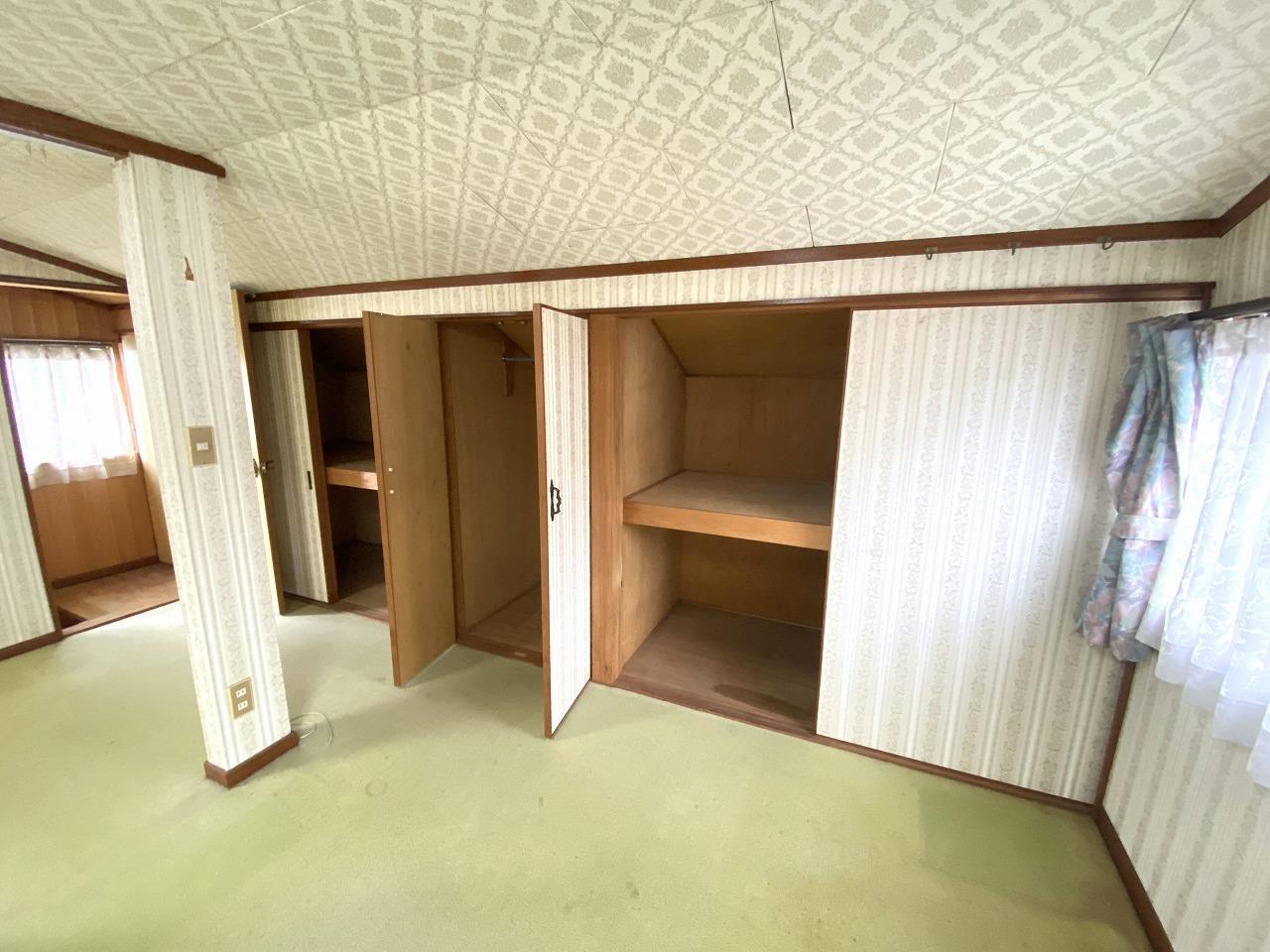 収納　荷物の多い方におすすめ！壁二面が収納になっています♪