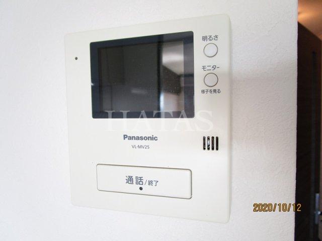セキュリティ　参考に間取り反転の写真を使用しています