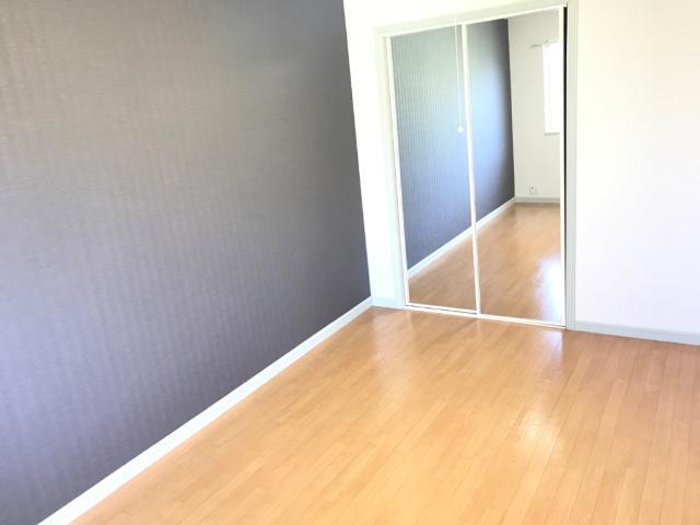 居室・リビング　室内