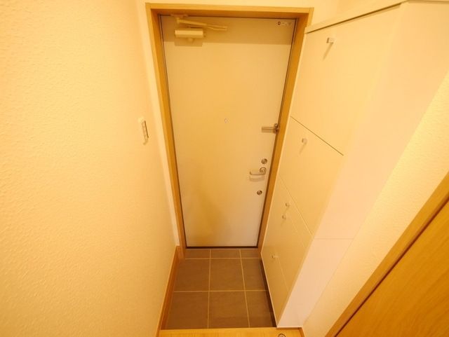 玄関　★お問い合わせはタウンハウジングまで★