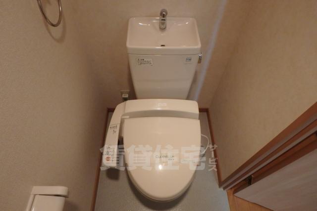 広島電鉄皆実線 比治山下駅 徒歩11分 11階建 築22年のトイレ写真