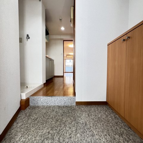 玄関　同仕様タイプです