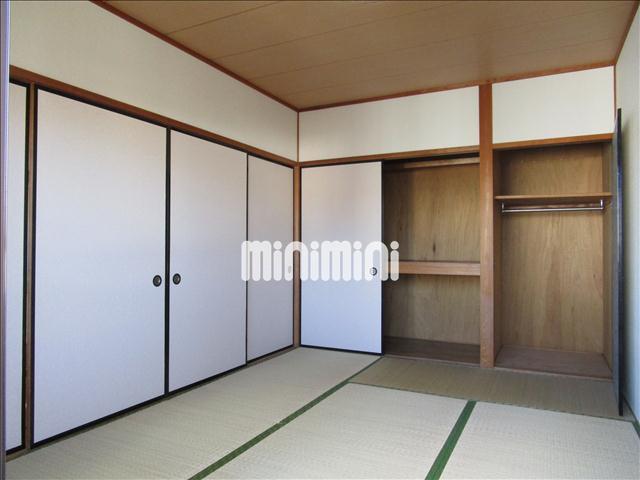 その他　南側に和室がございます。