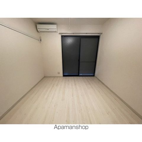 東京メトロ日比谷線 中目黒駅 徒歩10分 2階建 築29年の居間写真