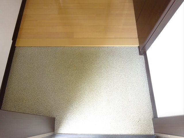 玄関　落ち着いた玄関です