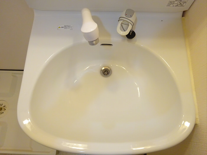 洗面設備　コンパクトで使いやすい洗面所