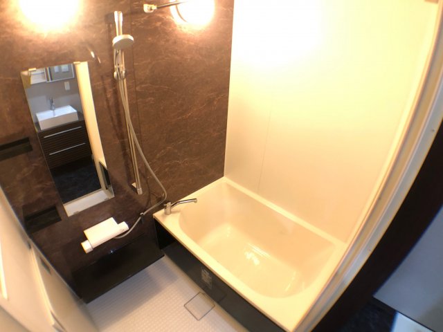 バス・シャワールーム　シンプルで使いやすい浴室です！