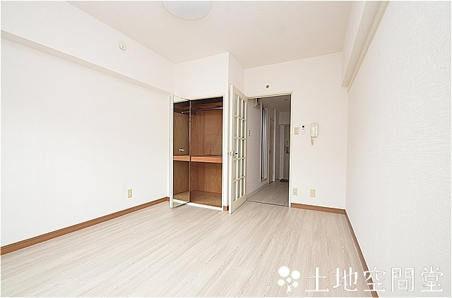 ＪＲ鹿児島本線 黒崎駅 徒歩8分 6階建 築36年の居間写真