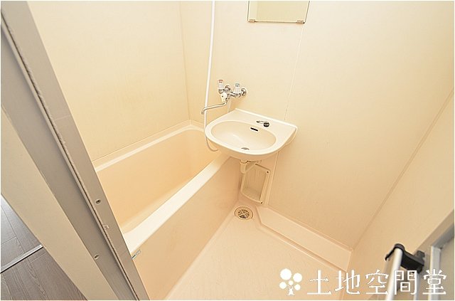 ＪＲ鹿児島本線 黒崎駅 徒歩8分 6階建 築36年の風呂写真