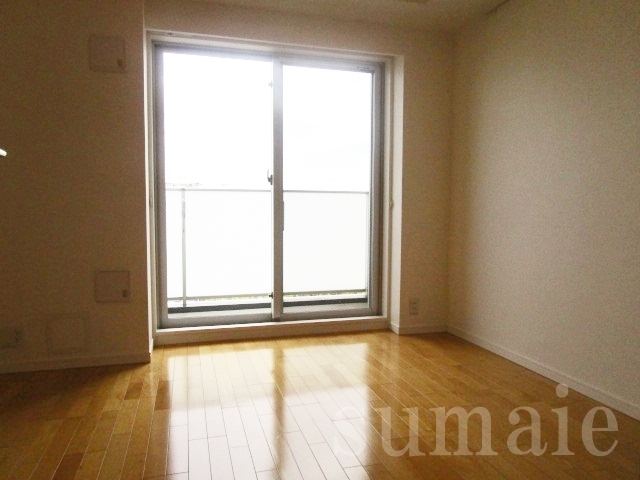 居室・リビング　明るいお部屋です