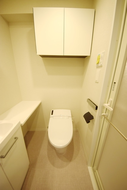 ＪＲ総武線 両国駅 徒歩6分 10階建 築7年のトイレ写真