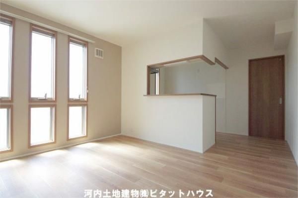 居室・リビング　※写真と現況が異なる場合は、現況を優先いたします。