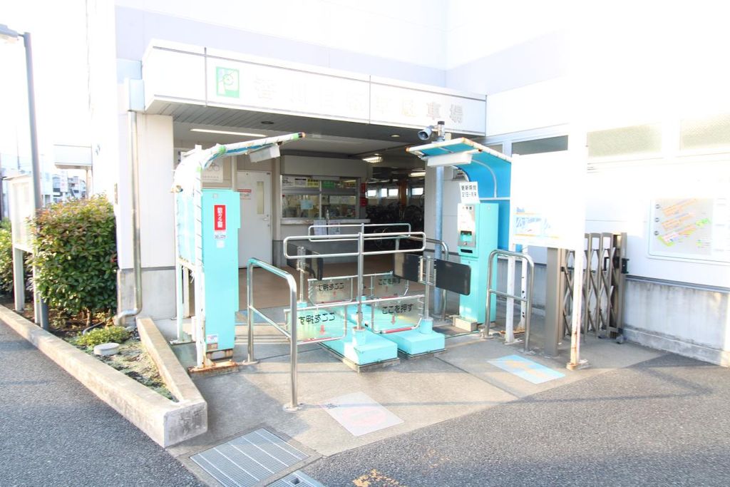 その他　香川駅前駐輪場（その他）まで1360m