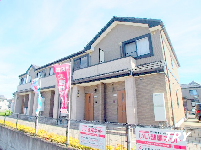 建物外観　上下で使えるメゾネットタイプ！