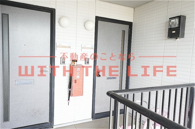 玄関　落ち着いた玄関です