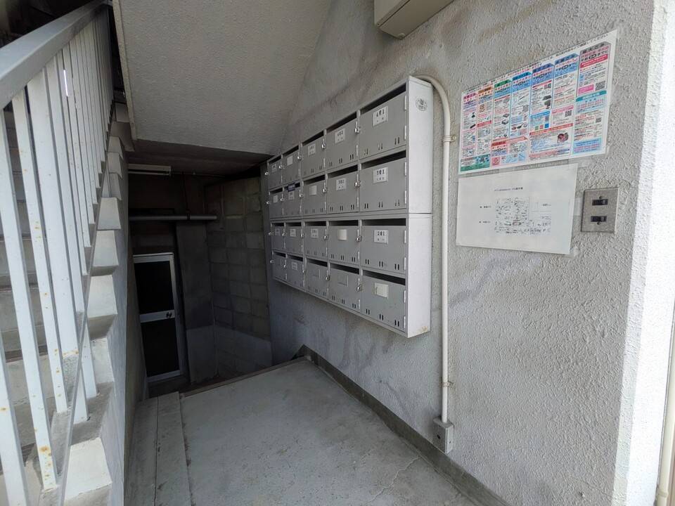エントランス　メールBOX