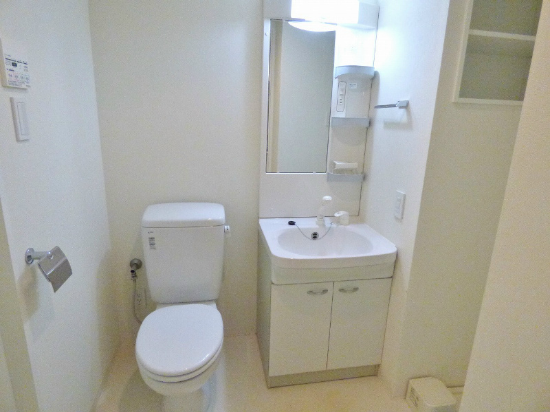 トイレ　別号室参照写真