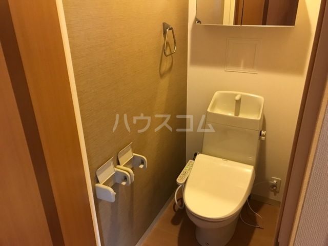 【コンフォール里根川IIのトイレ】