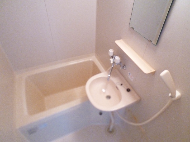 バス・シャワールーム　ユニットタイプで掃除もしやすい☆