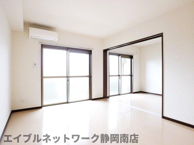 居室・リビング　使いやすいリビングです